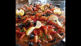 Recette de la PAELLA au POULET et aux FRUITS de MER [upl. by Sirej]