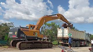 Skills Operator Excavator  Excavator at work  Excavator Philippines [upl. by Jovita]