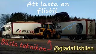 Att lasta en flisbil Loading a woodchip truck [upl. by Kelcey469]