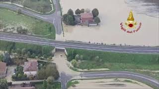 Alluvione Emilia Romagna in elicottero tra Bologna e Reggio Emilia [upl. by Haldas]