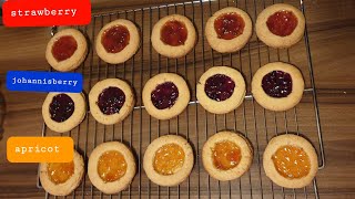 DELICIOUS LINZER TART COOKIES WITH JOHANNISBERRYAPRICOTSTRAWBERRIES FLAVOURS [upl. by Cornelie]