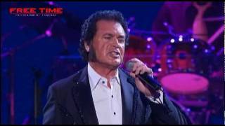 Video promocional Engelbert Humperdinck en Chile [upl. by Uliram395]