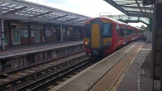 Gatwick Express Class 387223 Electrostar Arriving into Chichester The 13th of July 2024 [upl. by Hazel638]