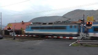 Železniční přejezd Ústí nad LabemVaňov P2423  27102024  Czech railroad crossing [upl. by Sussna]