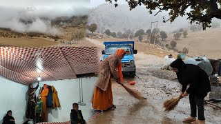 Making a roof for a house by a nomadic family in the nomadic rain and in difficult conditions [upl. by Coady]