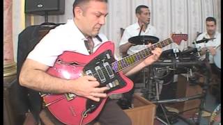 Ceyhun gitara gence bele qemli dayanma [upl. by Ulrica]