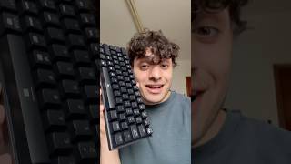 EL PEOR TECLADO gaming pcgamer teclado [upl. by Annavoeg274]