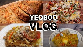 ENG Couple Vlog  Wrapping up January w homemade pizza japchae carrot cake amp spicy Korean curry [upl. by Tripp215]