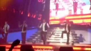 Westlife Boyband Medley 31032007 at Wembley arena [upl. by Annoved812]