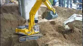 RC EXCAVATOR LIEBHERR 974 AT THE CONSTRUCTION SITE  HANDMADE [upl. by Elockin]