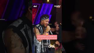 El baile de PRINCE ROYCE con una FAN en medio de su actuación de PREMIOS DIAL 😭💖  Premios Dial 2024 [upl. by Dublin]