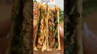 How to make a delicious Fig amp Gouda chicken melt easyrecipe food dinnerideas recipe lunch [upl. by Llereg]