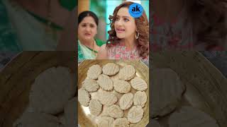 Thekua recipe  pakhi ne kiya adhik se jhagra ytshorts anupama [upl. by Milka]