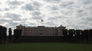 Beautiful autumn walk in Frederiksberg Have Copenhagen København [upl. by Bekah728]