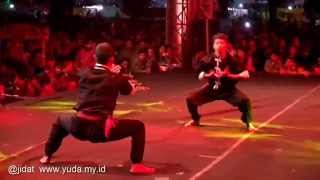 Kelincahan Pencak Silat Kera Sakti  Pencak Silat 1 Suro [upl. by Airdnat752]