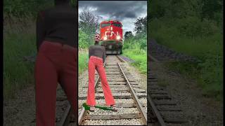 funny train vs sand sculpture special effects on the train driver halp train vfx tranding [upl. by Nelleyram]