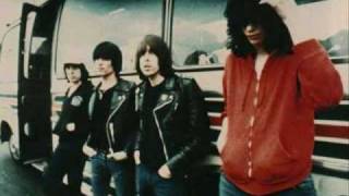 The Ramones  Shes A Sensation Live 1981 [upl. by Jolynn]