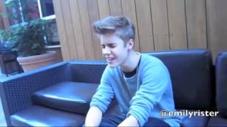 Justin Bieber Singing A Part Of No One By Alicia Keys [upl. by Jammin]