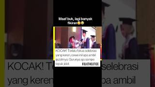 TERLALU FOKUS SELEBRASI MAHASISWI INI LUPA AMBIL IJAZAHNYA 😭 anakkuliah wisuda dosen reels fyp [upl. by Kordula]