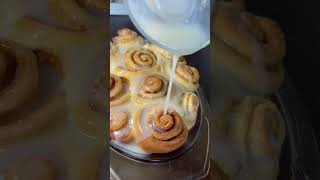 Cinnamon rolls 👌 youtubeshorts food easyfoodtomakeathome [upl. by Vale]