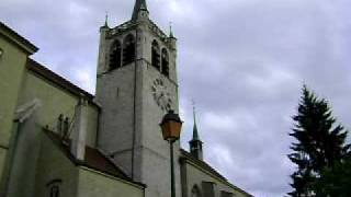 Cloches  Romont FR collégiale  volée partielle pour messe dominicale [upl. by Anirdua982]