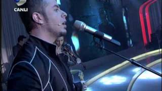 Emre Aydın  Afili Yalnızlık BeyazShow 2010 [upl. by Waylen]