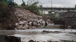 Alluvione in EmiliaRomagna il Lamone rompe ancora largine [upl. by Ahsuatan]