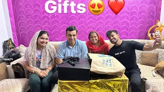 Anniversary Pe Papa Mummy Ko Kya Gifts Mile😍❤️Thenarendersingh 💫 [upl. by Bergwall]