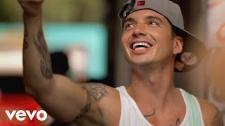 J Balvin  Tranquila Official Video [upl. by Hetti90]