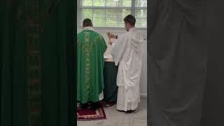 The Holy Mass of the Anglican rite of the Catholic Church [upl. by Neona]