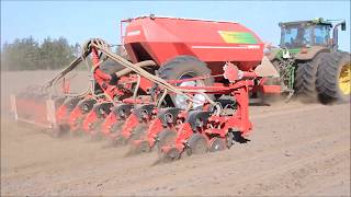 John Deere 7930 Horsch Maestro 12SW majs såning [upl. by Arbua]