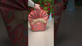 🎄🎁🎶💃 Christmas Countdown ✨🎁🎶 giftwrapping christmas shorts [upl. by Faustena]