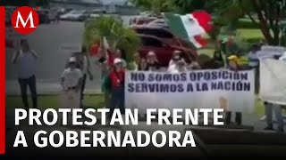 Trabajadores del PJ de Colima se manifiestan en evento de la gobernadora Indira Vizcaíno [upl. by Kippy]