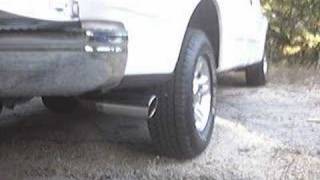 Magnaflow 15609 on 1999 Ford F150 46L V8 [upl. by Ennasil]