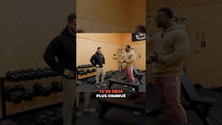 Exercices pour travailler l’arrière de l’épaule avec bazinga 🔥 bodybuilding olympia sports [upl. by Aihseyk]