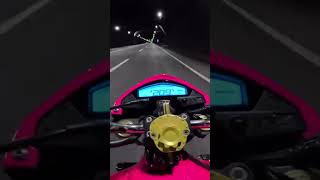 Túnel a 200km 🚀🔥 shortvideos shortvideo velocidade hornet [upl. by Odelia]