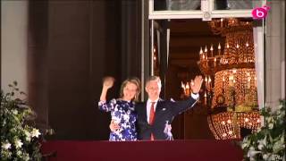 21 juillet Mathilde et Philippe au balcon le soir [upl. by Rudolfo]