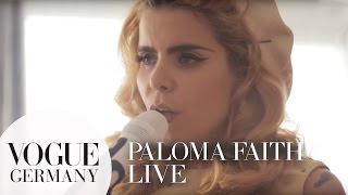 Paloma Faith singt quotOnly Love Can Hurt Like Thisquot live [upl. by Baun195]