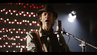 Travis Meadows  Riser Live Acoustic Performance [upl. by Stutzman82]