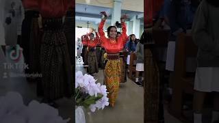 Tarian Perarakan koorkatolik koorkatolikterbaik katedral choir koor music [upl. by Rehctaht]