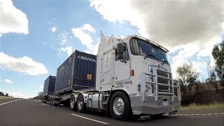 Kenworth K104 with 550 hp C15 Cat on Highway [upl. by Specht]