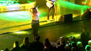 Stronger Kelly Clarkson Live Radio City Hall Jan 21 2012 [upl. by Kary]