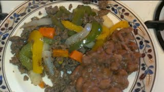 Picadillo con frijoles refritos [upl. by Niwrad]