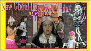 Real Live Monster High  New Ghoul in School Today  Creative Princess [upl. by Ahseiat711]