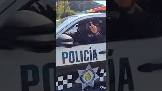 Policías Asaltan a Trailero [upl. by Alleynad880]