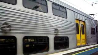 Cityrail R set R15 departing Milsons Point [upl. by Tedmann]