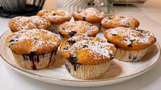 Fluffig Saftige Blueberry Muffins  Blaubeeren Muffin luftig weich und lecker 😋 [upl. by Trumaine]