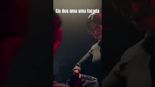 Ela deu uma facada nas costela do homem ainda virou a faca ￼nas costelas callofdutyblackops6 [upl. by Langelo]