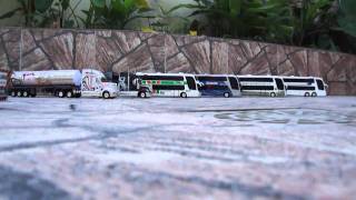 miniaturas de caminhoes onibus e carretas escala 132 controle remoto [upl. by Ahern]