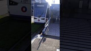 VLT Baixada SantistaVLT A021 saindo da estação Conselheiro Nébias UNIMES [upl. by Callan5]